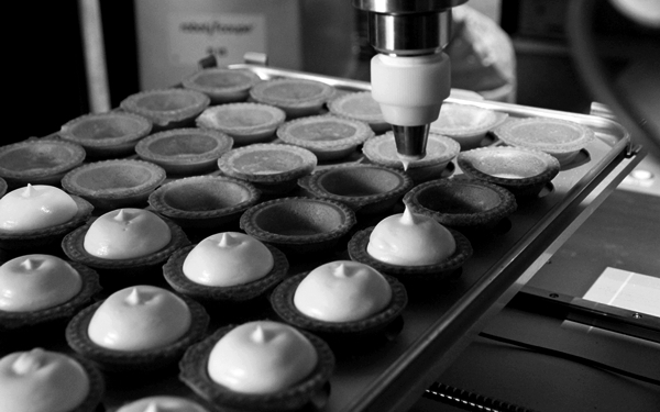 北海道の焼きたてチーズケーキが大人気、自由が丘の新しい顔＠ベイク