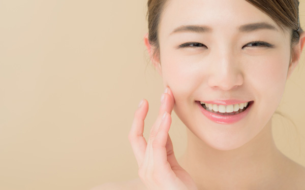 馬上就可以「變臉」的,流行的「自然眉」的畫法