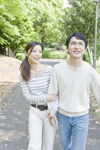 擄獲他的心只需三秒就決定。絕對受喜愛的行動「勾勾手」是？