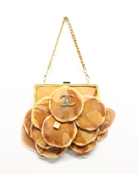 太、太可愛了~!! 用香奈兒等高級品牌logo裝飾,pancake、waffle做的包包