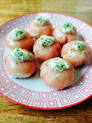 【食譜】適合當招待菜色!生火腿握壽司做法