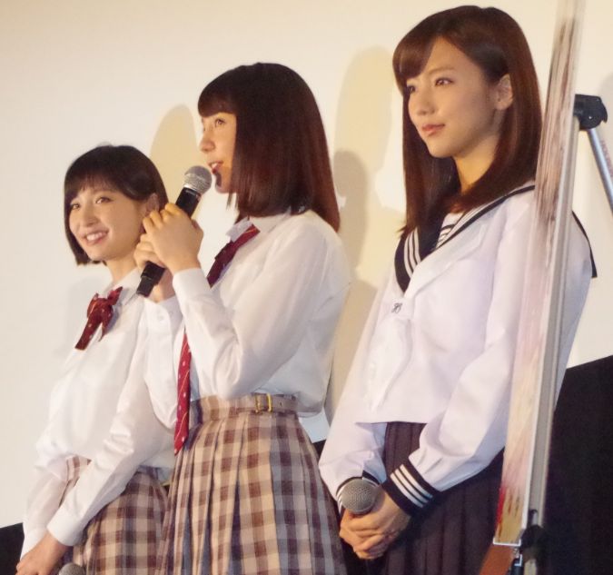 3位女主角穿著學生制服承受園子溫導演的高壓拍攝,終於完成「奪命捉迷藏」!精彩電影試映會報告