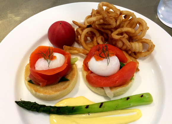 東京自由行!這個月在表參道開幕的,可以享用世界各國的早餐的café & dining -「hanami」,我享用了挪威的早餐呢!!