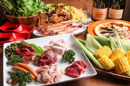 東京自由行〜位於東京田町的庭園BBQ酒吧「凡爾賽之豚」開幕了! 還有在日本難得一見的”橡木桶氣泡酒”喝到飽
