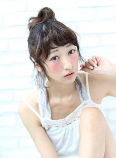 簡易編髮!既簡單又可愛的Top 10夏季綰髮