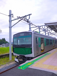 駅で充電して電池で走るスマホみたいな電車に乗ってみた