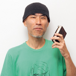 グラフィックデザイナー 網蔵竹仁さん