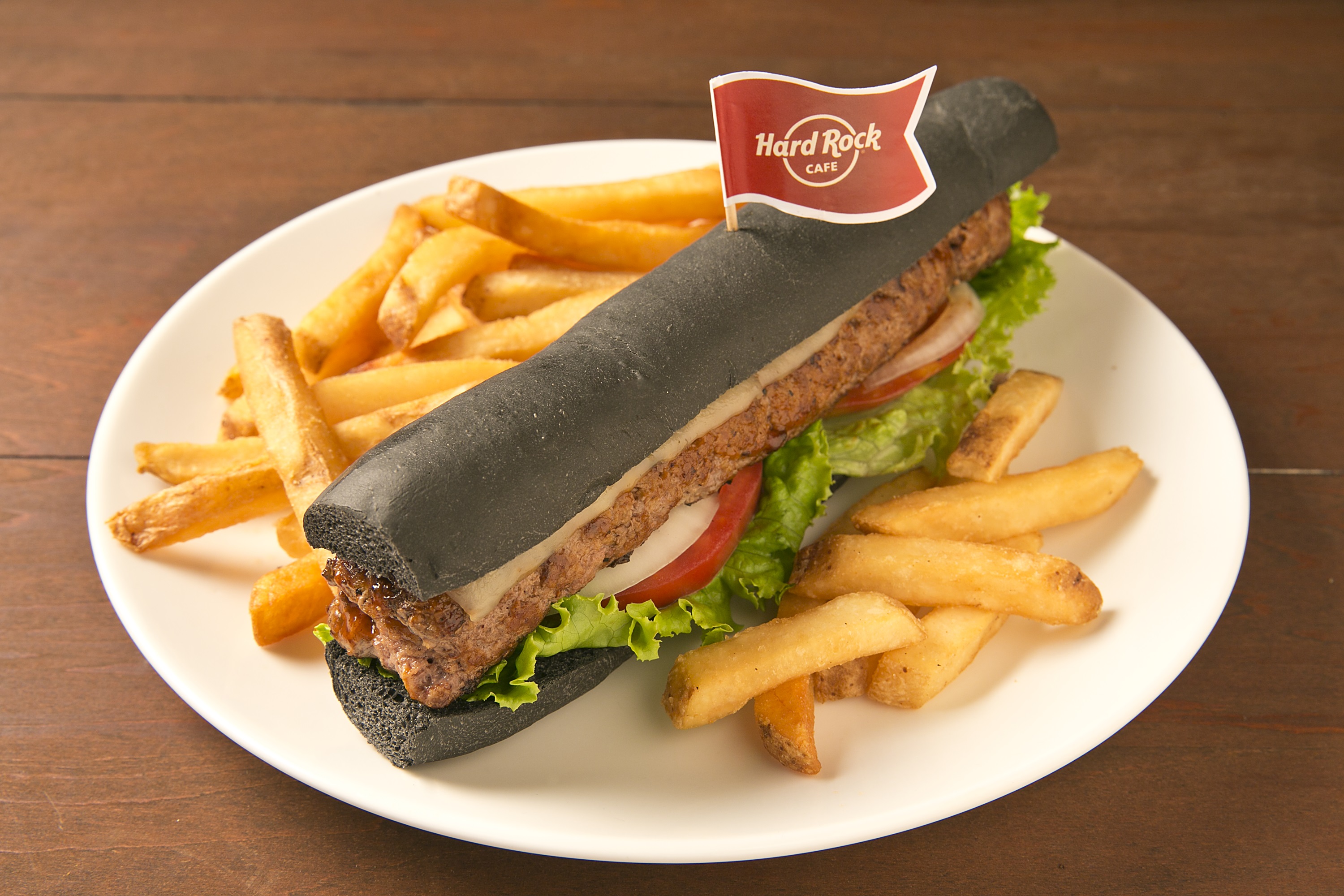 拉麵、惠方卷、天婦羅都變身成漢堡!?Hard Rock Cafe的「當地漢堡」帶你發現日本美味!