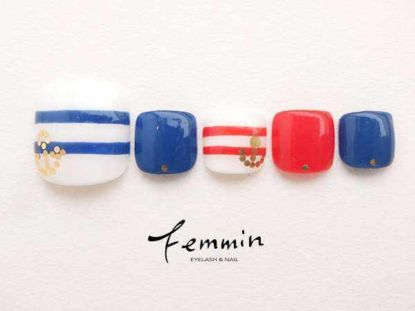 夏季定番！法国旗美甲