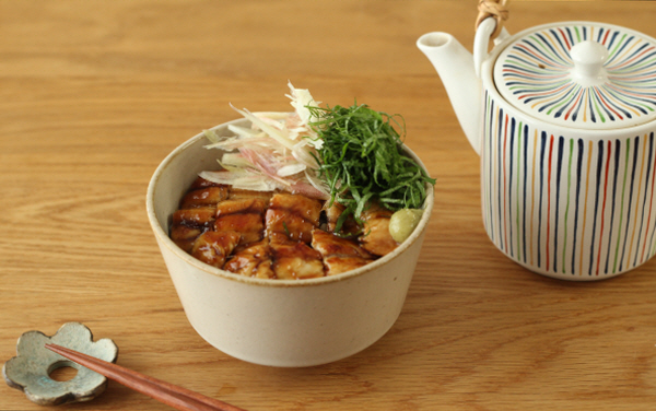 【食譜】利用當季的沙丁魚代替鰻魚，簡單可拿來招待的「鰻魚風沙丁魚」