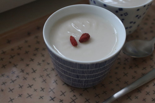 【食譜】牛奶過敏兒也沒關係!「杏仁奶的杏仁豆腐風」的作法