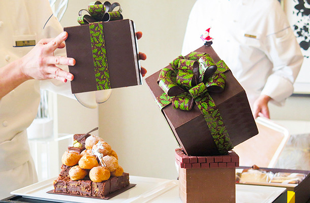 東京皇宮酒店即將限定販售佈滿裝飾的聖誕蛋糕