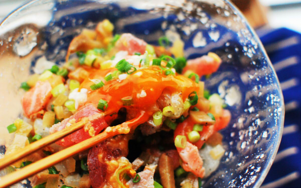 スーパーの「宝の山」をよりおいしく！　刺身といぶりがっこのフラックスオイル和え