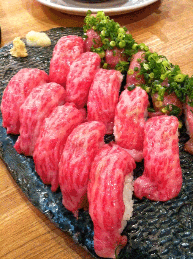 日本餐廳推薦!中秋烤肉不過癮嗎?肉食女必吃「肉壽司」!