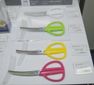 カーブキッチンハサミ