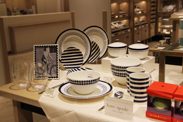 Kate Spade未在日本販售的香檳酒杯等餐具在新宿伊勢丹期間限定登場