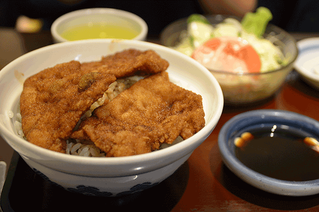 讓福井縣改名的百年豬排店「歐洲軒」!「醬汁豬排丼飯」人氣必點