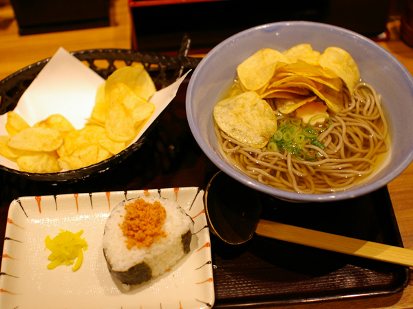 洋芋片蕎麥麵
