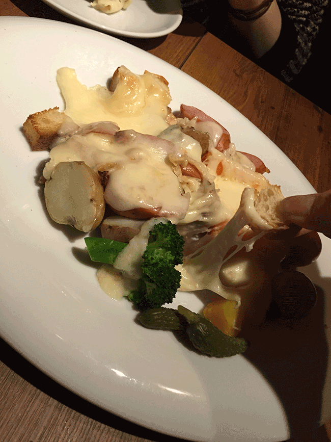 澀谷MODI的「起司套餐」大推薦!醃燻鮭魚牡蠣×烤牛肉超值大滿足