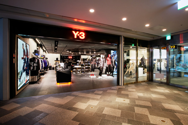 Y-3於表參道Hills開設全日本最大店舖!並發售限量tshirt!
