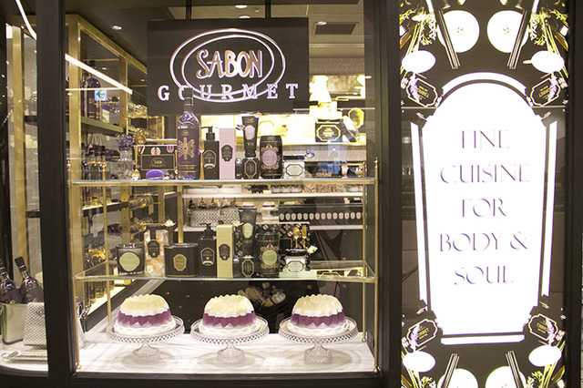 3月25日オープンした新宿新南口に開業する商業施設・ニュウマン（NEWoMan）