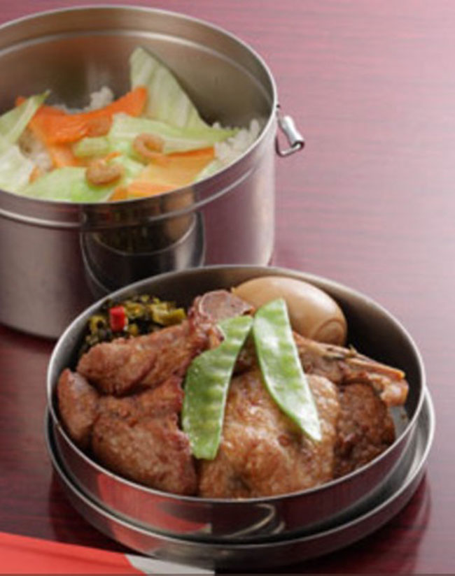 這家的「台鐵便當」吃得到正港台灣味!東京「劉家小館」的超熱銷排骨便當