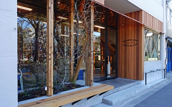 淺草隅田川旁的時尚咖啡館Dandelion Chocolate