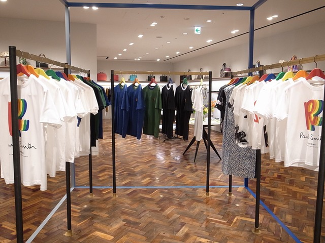 重現了在1970年Paul Smith於諾丁漢開設的第一家店舖面積的快閃展區「Cube立方體」