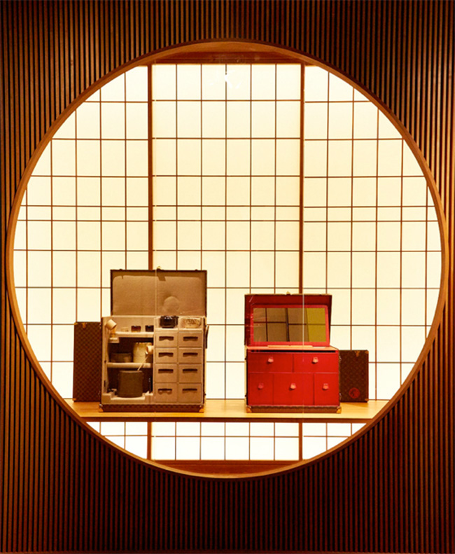 Louis Vuitton跨越160年的精彩盛大時尚回顧展！到6/19都看得到