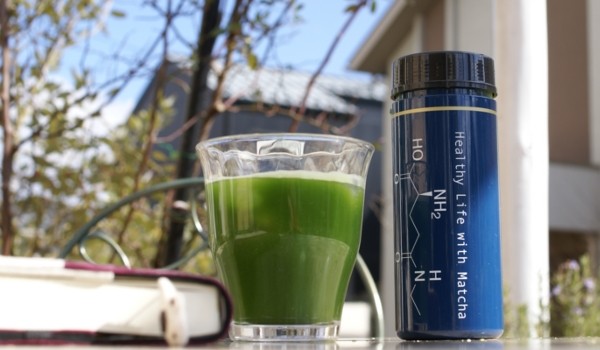 不用茶筅茶碗,30秒「搖」出道地抹茶!