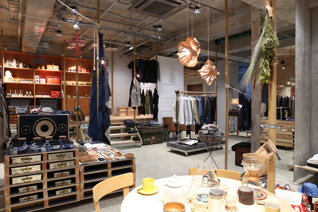 古老美好原創古董物品與全新物品比鄰並排展示的概念店・NOMADIC LIFE MARKET開幕