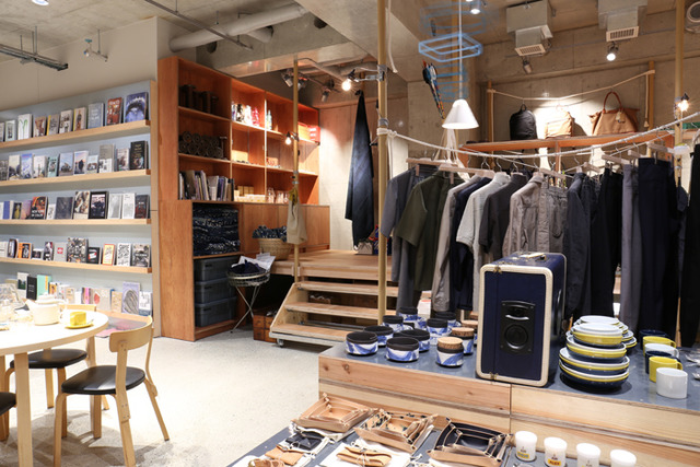 古老美好原創古董物品與全新物品比鄰並排展示的概念店・NOMADIC LIFE MARKET開幕