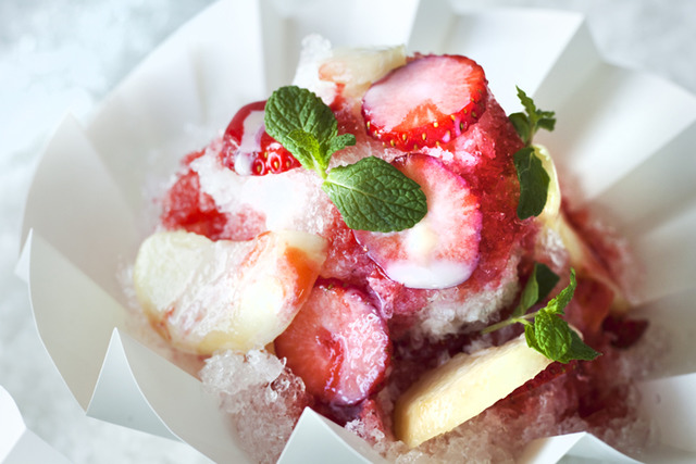 「白桃與草莓」(950日圓)