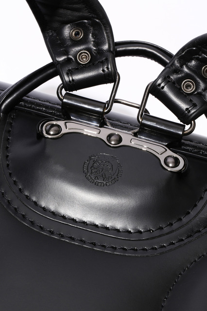 ディーゼル キッズが限定100個の日本限定ランドセル（16万5,000円）の受注受付を開始