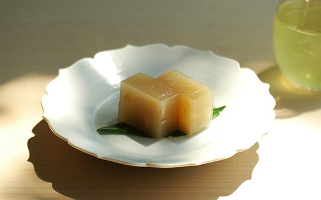 夏季限定的「生姜羊羹」登場!用糖蜜醃漬的薑與白色豆泥的清爽風味