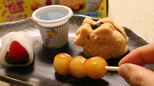 日本大人氣的手作零食「知育菓子」!自己 DIY 鯛魚燒&醬油糰子&草莓大福&彈珠汽水!