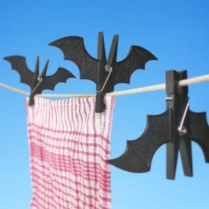 SUCK UK Spooky Bat Pegs
