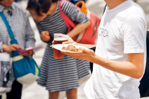 高級店の肉料理が数百~千円程度で食べられる