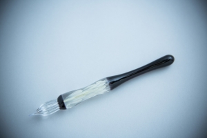 就是想在夏天品味的日本必買文具!玻璃筆的透明魅力