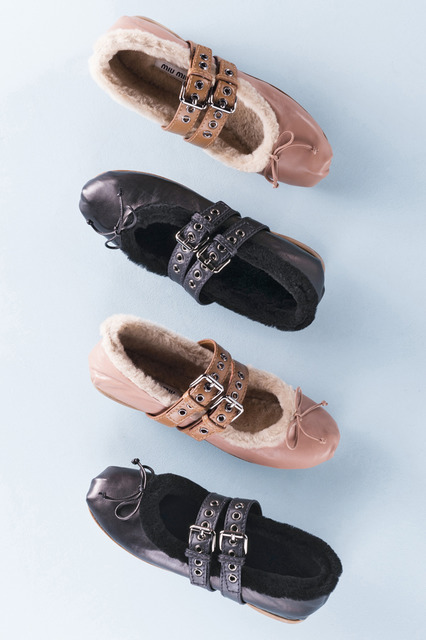 ベルト付ファーインソール バレリーナ(10万4,000円)