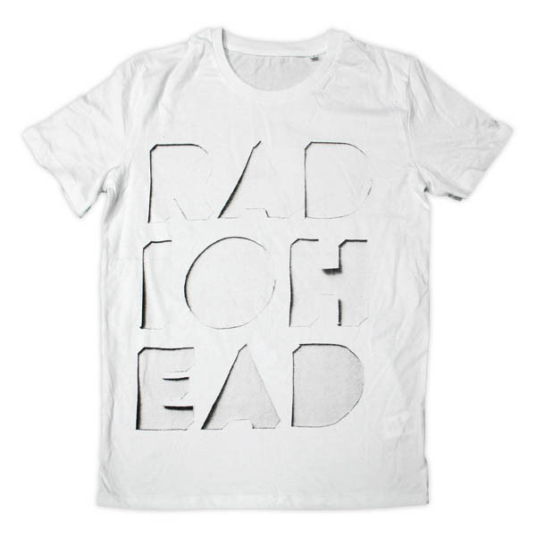 挖空logo T恤／4,000日圓