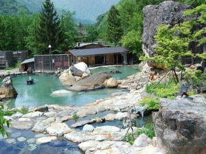 日本旅遊今年秋天必去!有混浴澡堂的人氣溫泉住宿地排行榜大公開