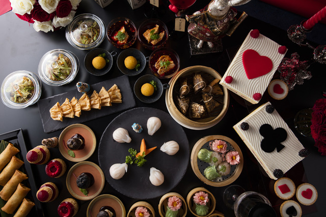 「秋季愛麗絲甜點&點心午膳」（4,000日圓）