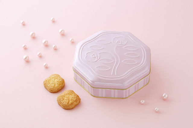 「花椿餅乾限定罐 珍珠粉紅」(24片裝 1,500日圓)