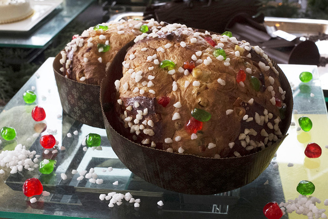 耶誕老人侵入“糖果屋”,還有巨大雪人。Palace Hotel的耶誕蛋糕今年也驚喜滿點!