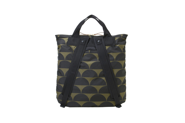 「2WAY TOTE BAG」(3萬5,000日圓)