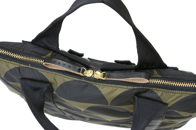 「2WAY TOTE BAG」(3萬5,000日圓)
