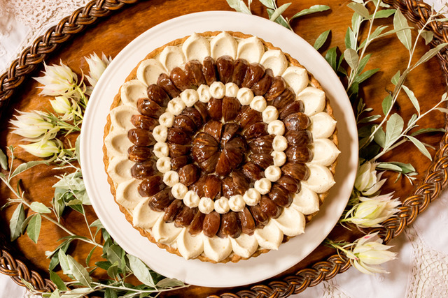 「特選丹波栗與杏仁的酥塔」(單片/含稅1,422日圓,整個/含稅1萬3,500日圓)