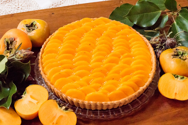 「柿子塔」(單片/含稅629日圓,整個/含稅5,940日圓)