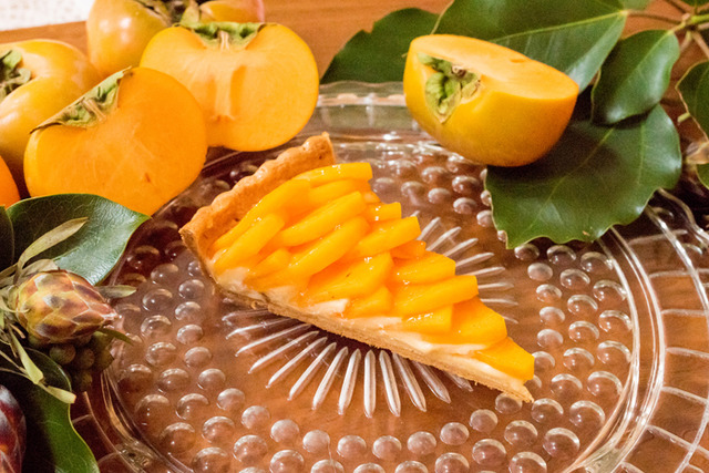 「柿子塔」(單片/含稅629日圓,整個/含稅5,940日圓)